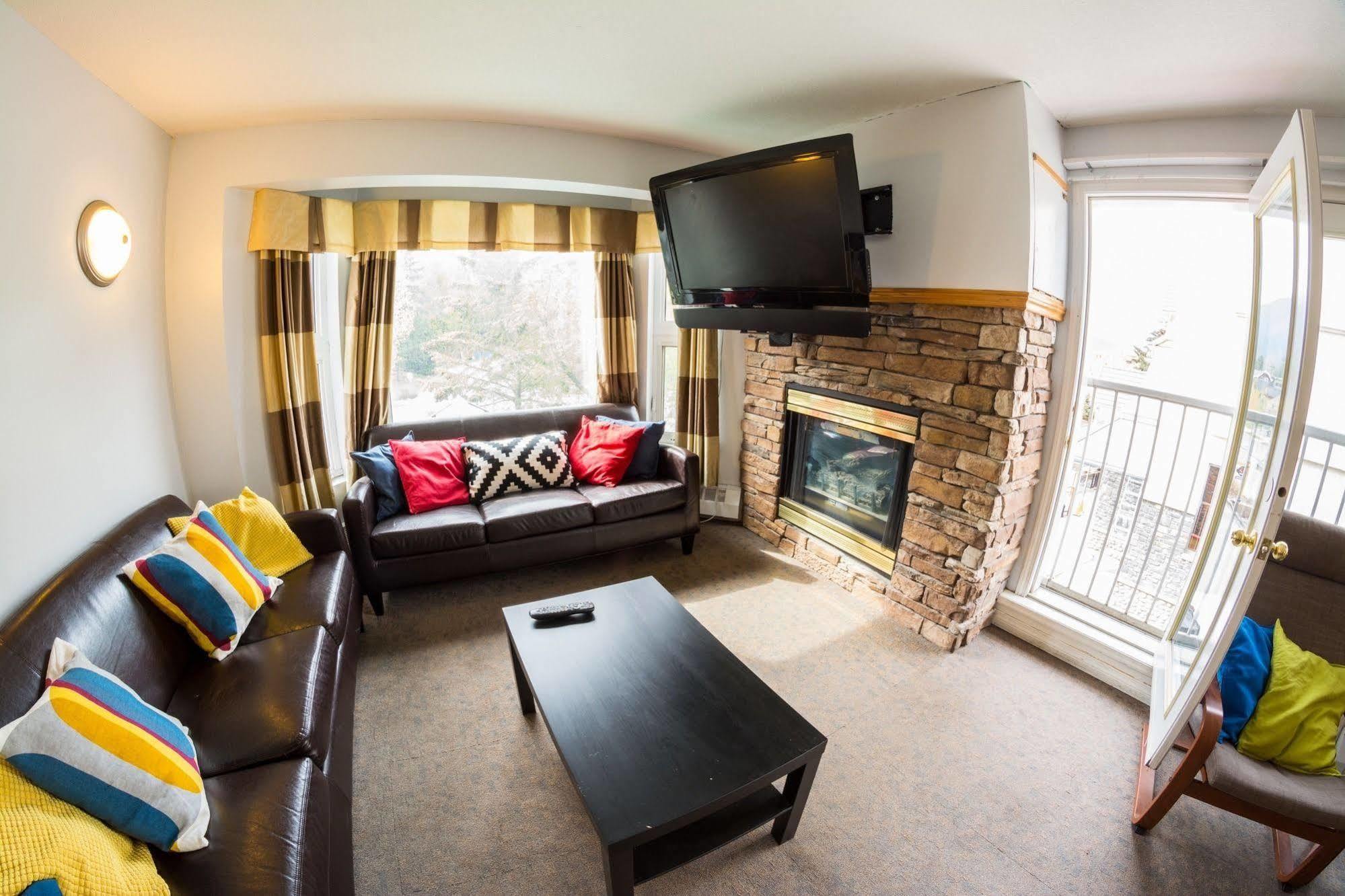 Samesun Banff Hostel Bagian luar foto